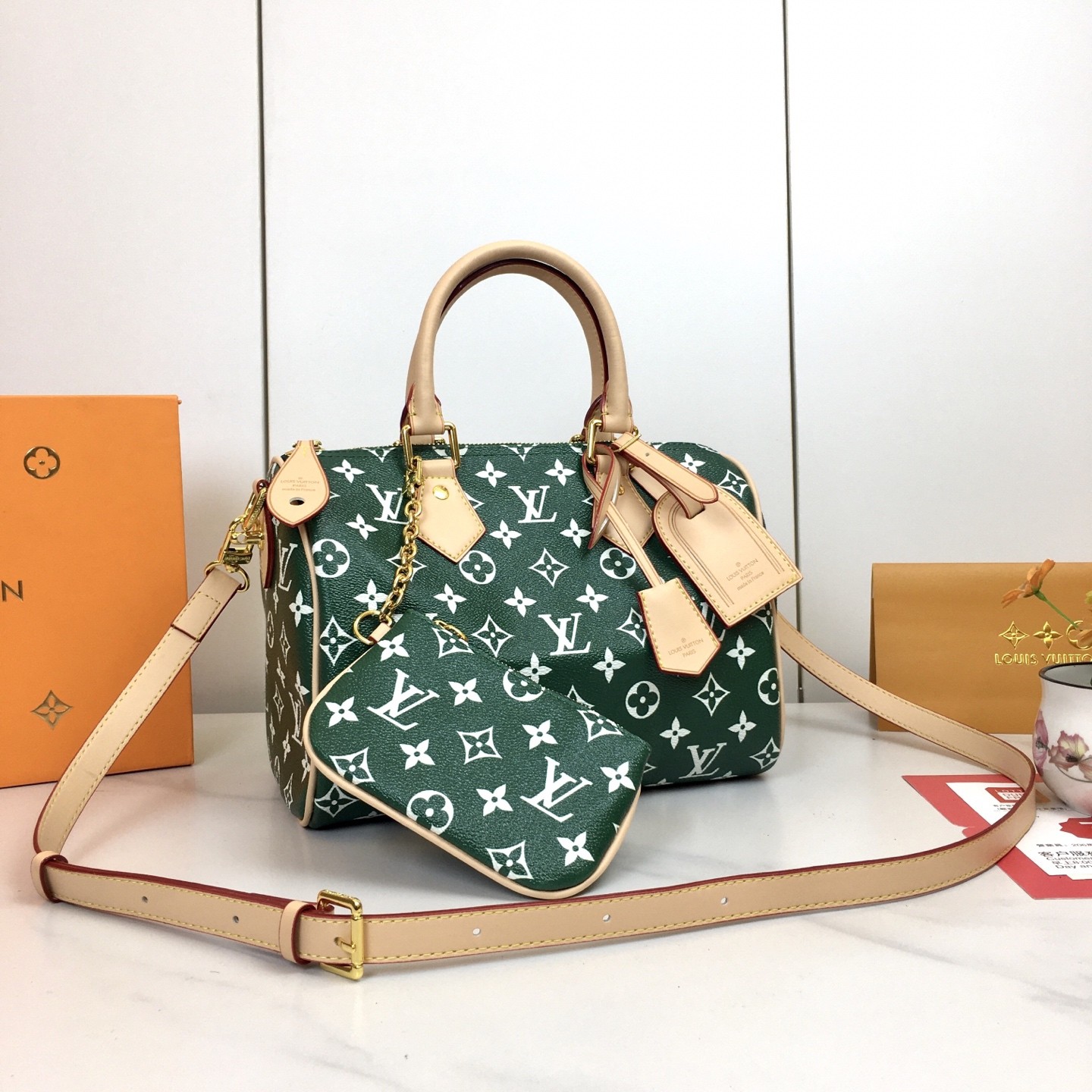 LOUIS VUITTON ルイヴィトン SPEEDY BANDOULIÈRE 25 ショルダーバッグ