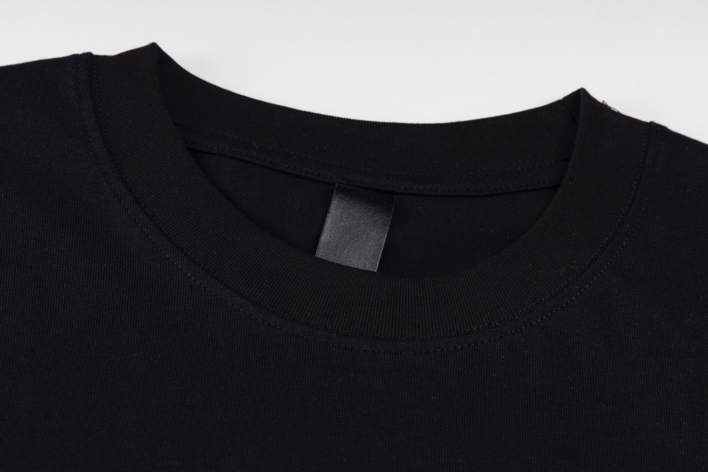 【CHROME HEARTS】（クロムハーツ）半袖Tシャツ、ご好評に付き再入荷！