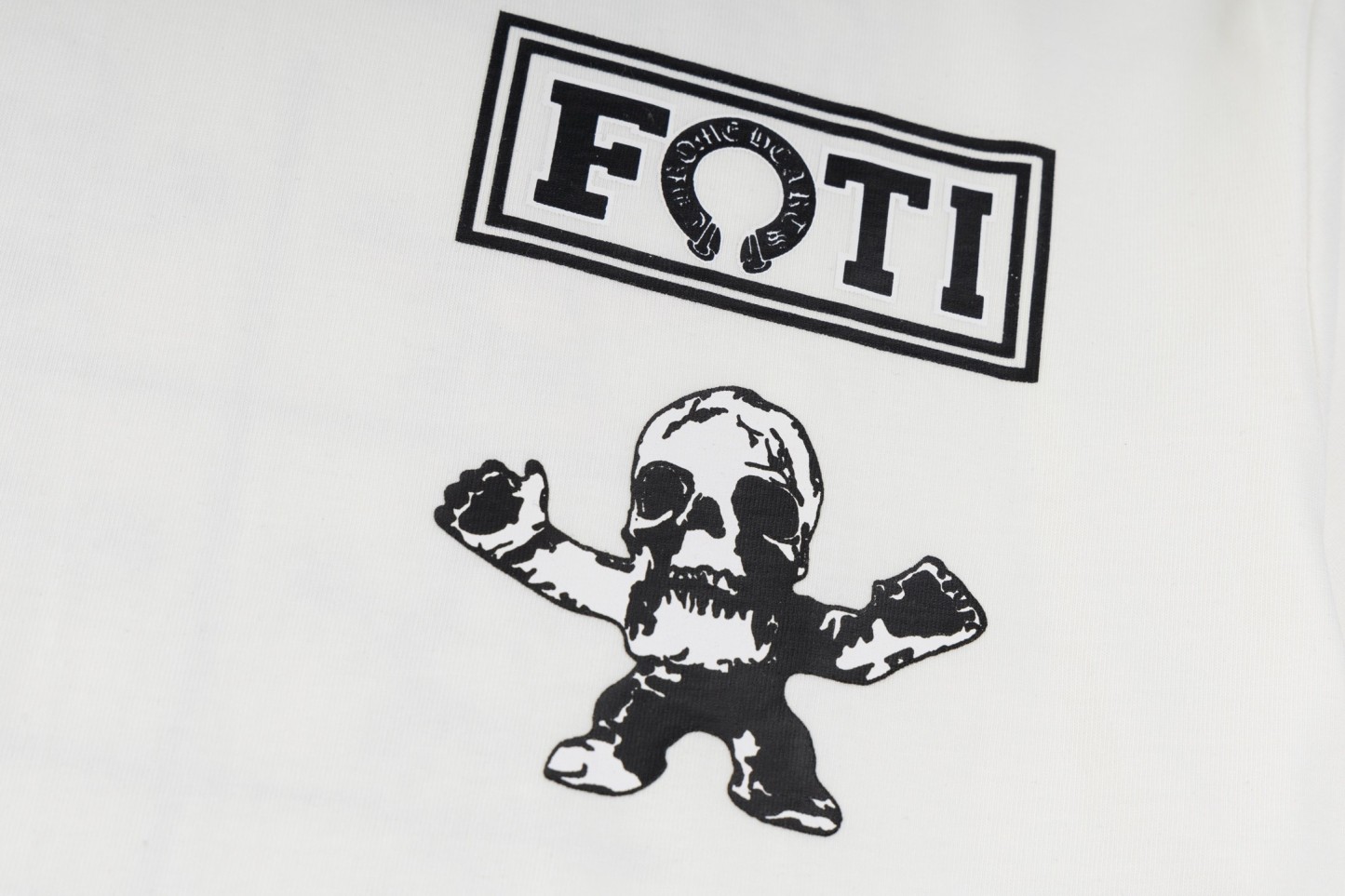 【CHROME HEARTS】（クロムハーツ）半袖Tシャツ、ご好評に付き再入荷！
