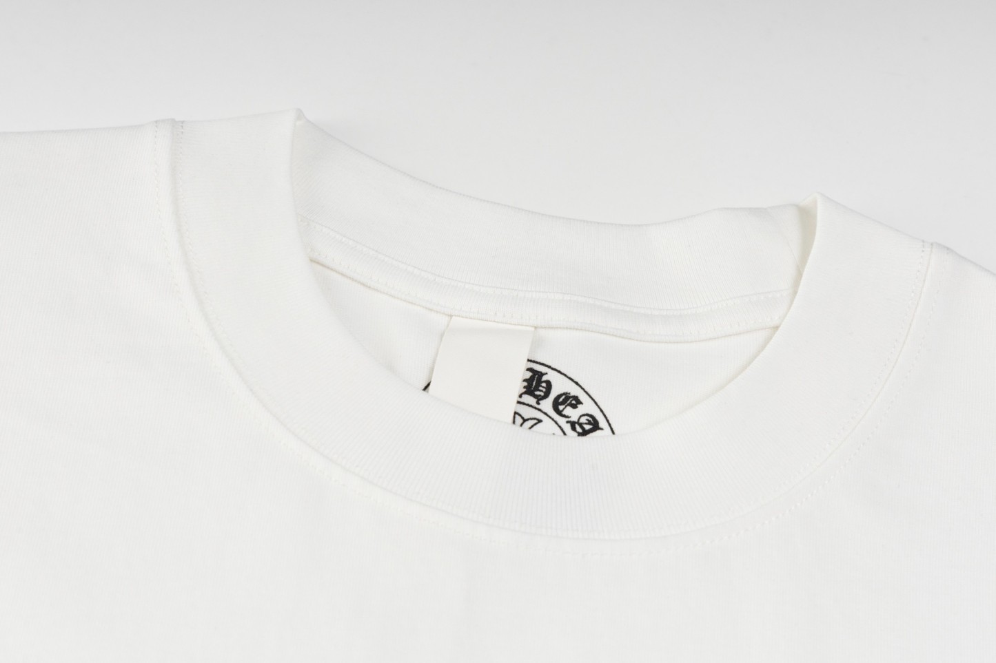 【CHROME HEARTS】（クロムハーツ）半袖Tシャツ、ご好評に付き再入荷！