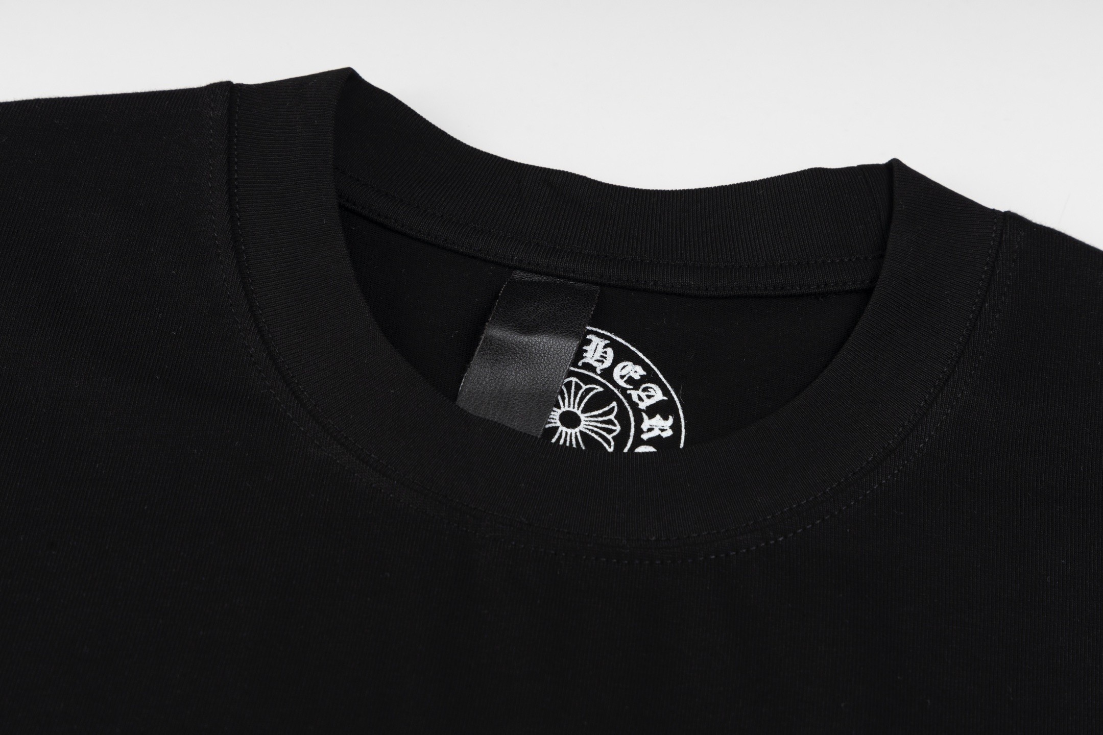 【CHROME HEARTS】（クロムハーツ）半袖Tシャツ、ご好評に付き再入荷！
