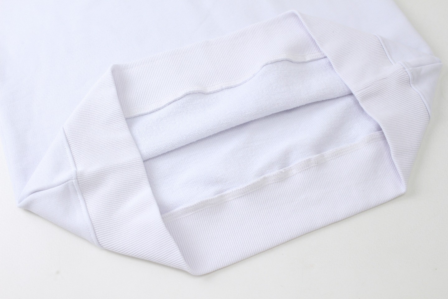 【LOEWE 公式旗艦店】（ロエベ）長袖、ご好評に付き再入荷！