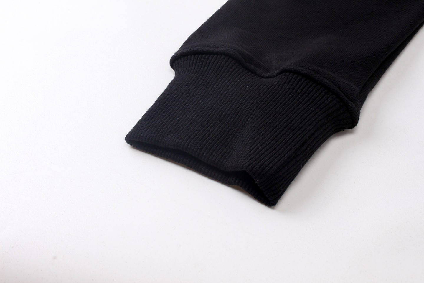 【LOEWE 公式旗艦店】（ロエベ）長袖、ご好評に付き再入荷！