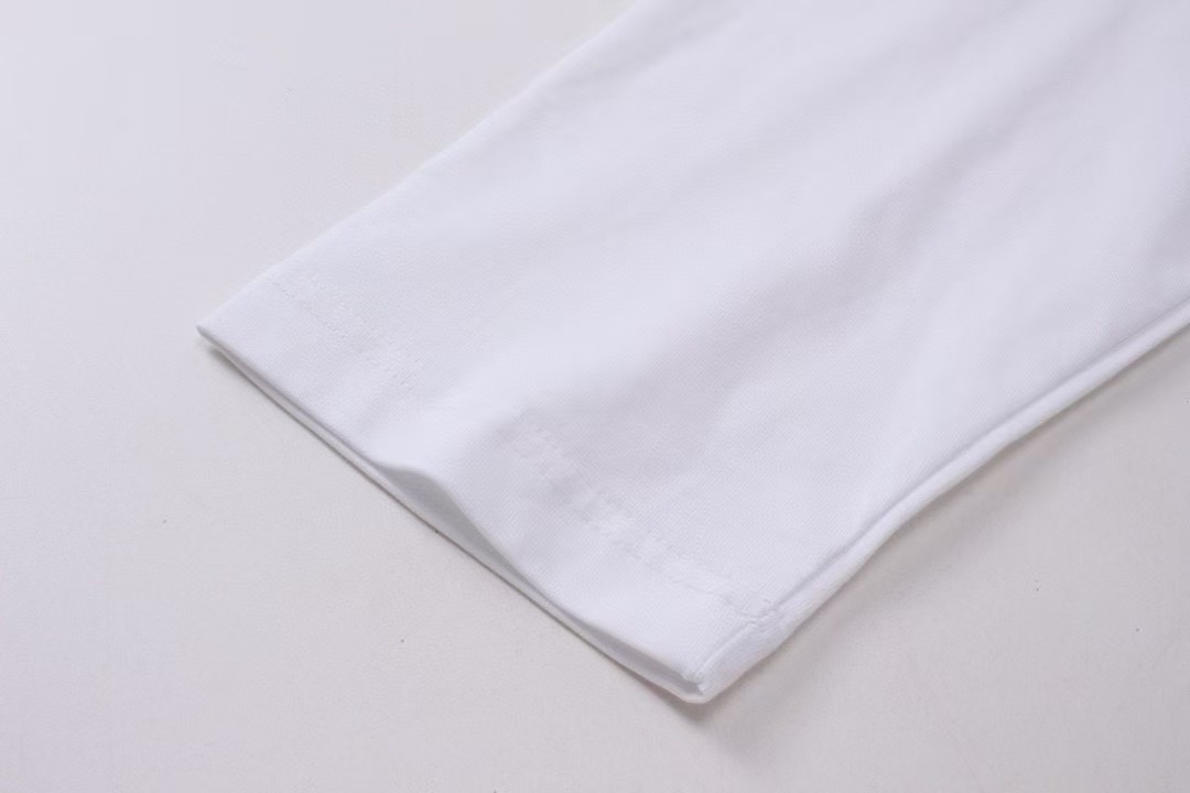 【BALENCIAGA旗艦店】バレンシアガ 刺繡長袖 ご好評に付き再入荷！