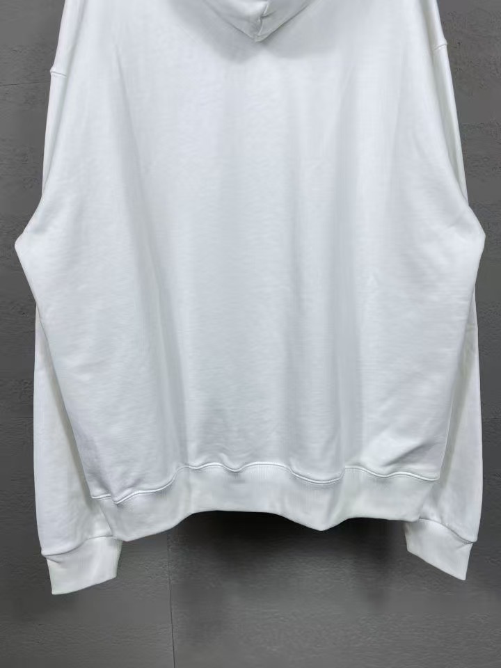 【BALENCIAGA】バレンシアガ パーカー 男女兼用 ご好評に付き再入荷！