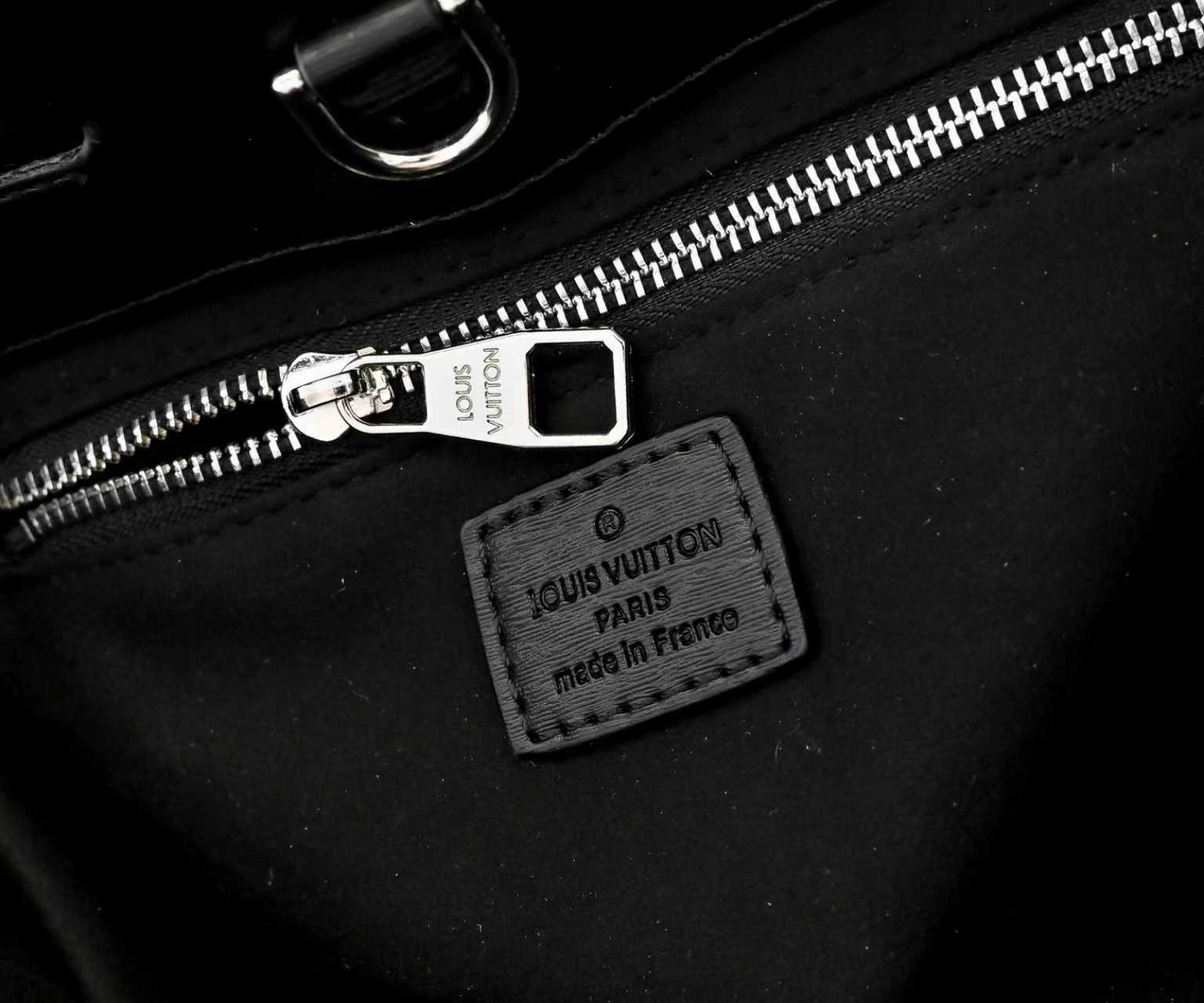 LOUIS VUITTON ルイヴィトン NIGO ハンドバッグ M13940