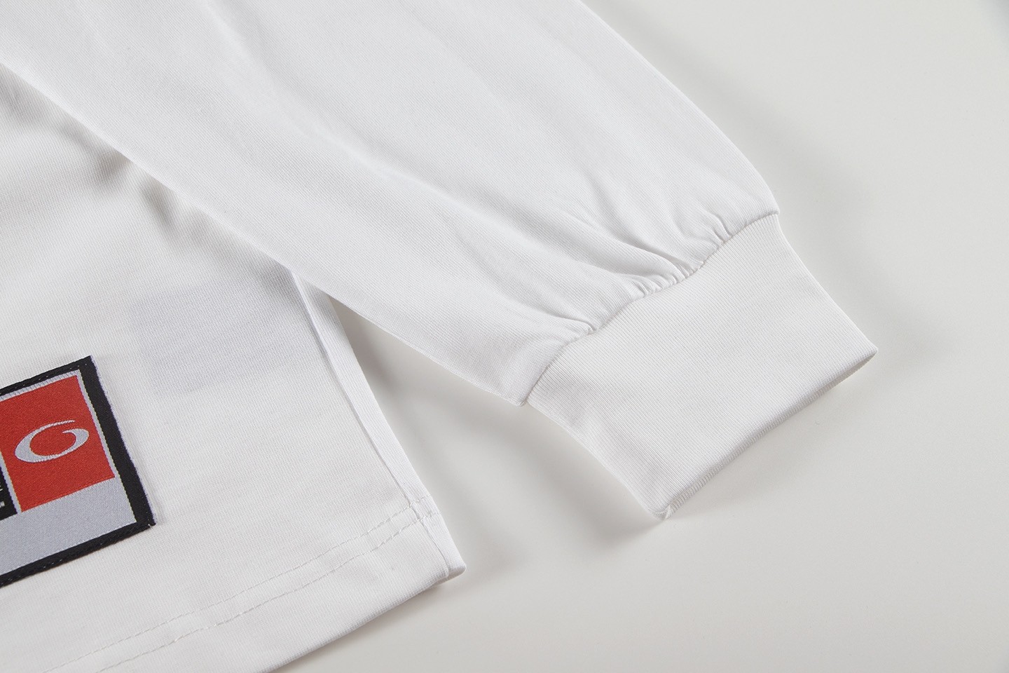 【BALENCIAGA】バレンシアガ 長袖 男女兼用 ご好評に付き再入荷！