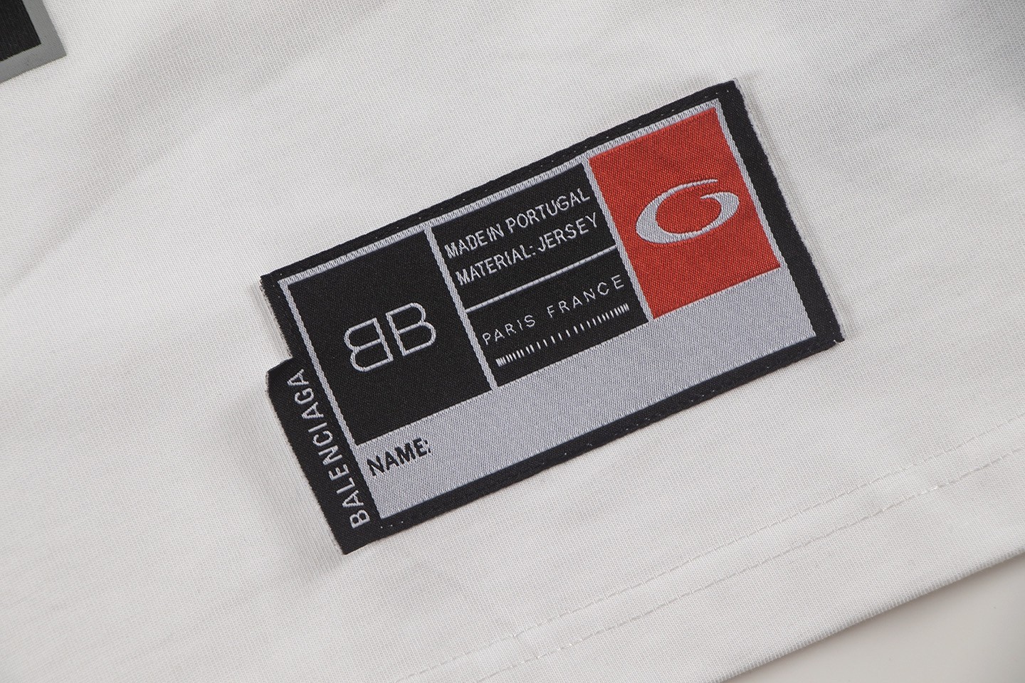 【BALENCIAGA】バレンシアガ 長袖 男女兼用 ご好評に付き再入荷！