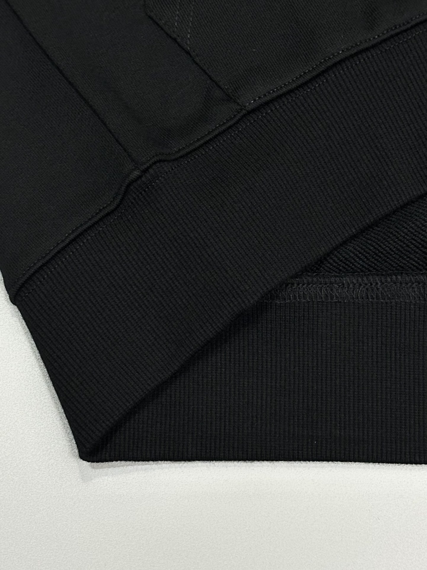 【GIVENCHY旗艦店】ジバンシー パーカー★ご好評に付き再入荷！