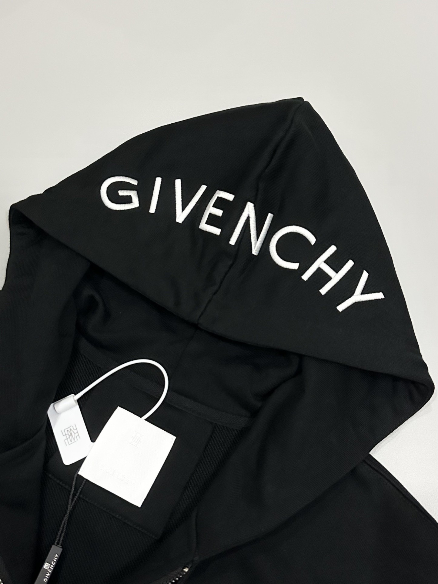 【GIVENCHY旗艦店】ジバンシー パーカー★ご好評に付き再入荷！