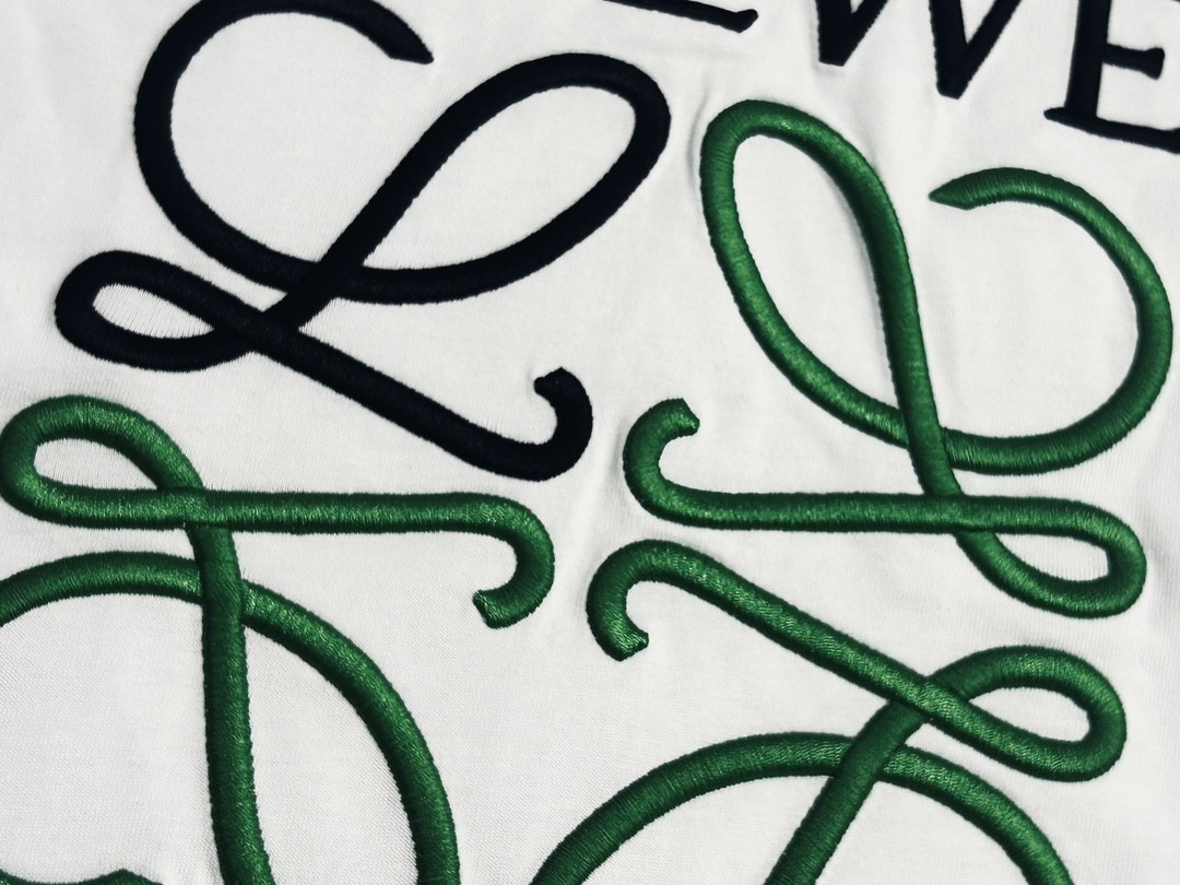 【LOEWE公式 旗艦店】長袖 即日出荷 ご好評に付き再入荷！