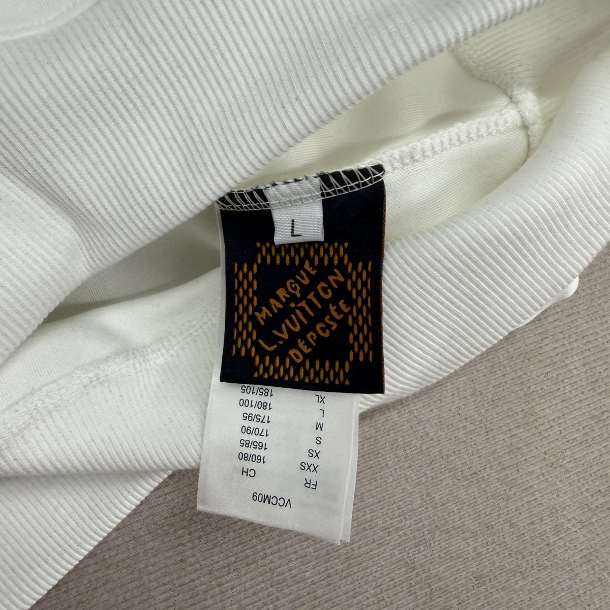 【LOUIS VUITTON旗艦店】ルイヴィトン パーカー 男女兼用 ご好評に付き再入荷！