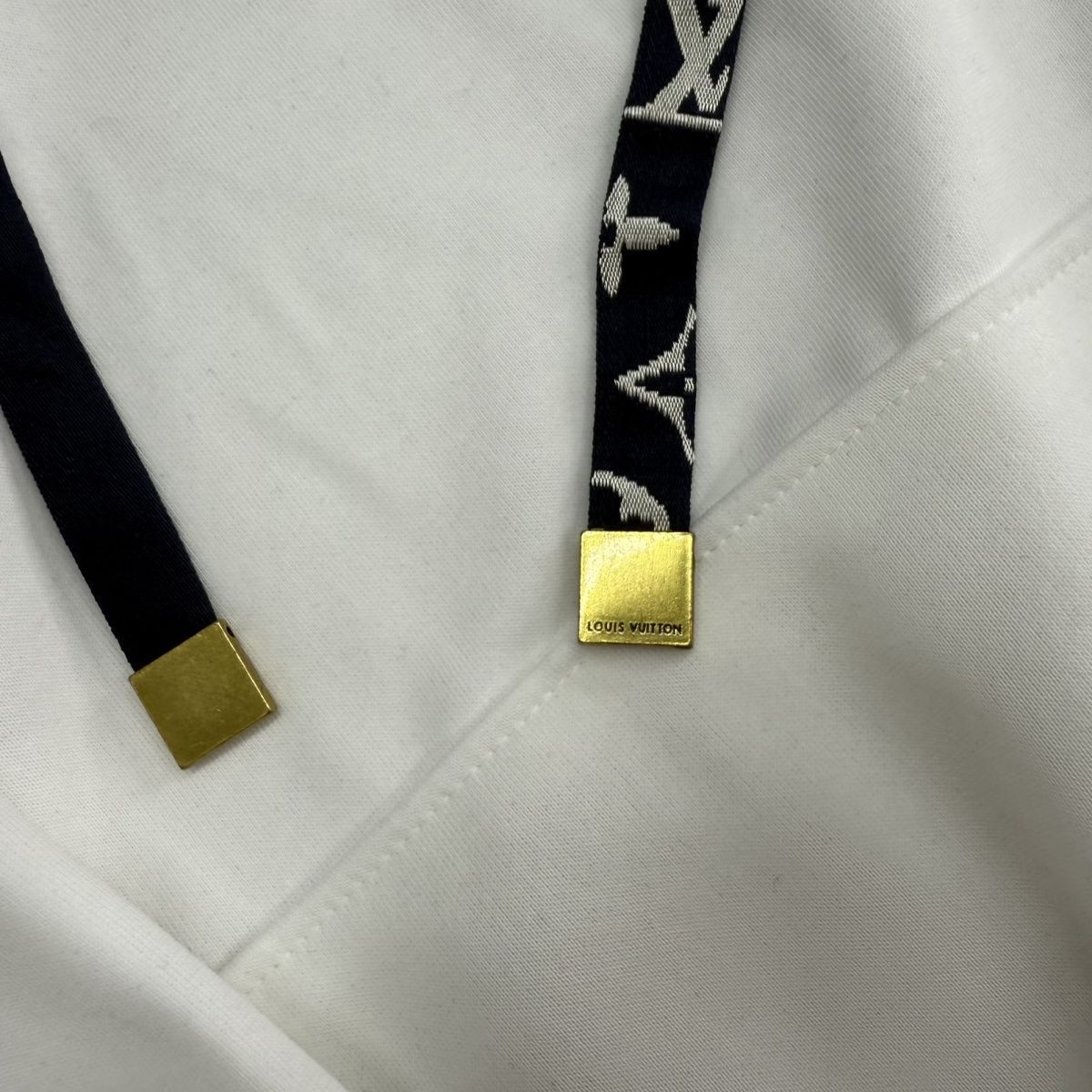 【LOUIS VUITTON旗艦店】ルイヴィトン パーカー 男女兼用 ご好評に付き再入荷！