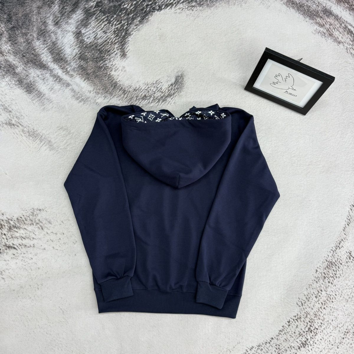 【LOUIS VUITTON旗艦店】ルイヴィトン パーカー 男女兼用 ご好評に付き再入荷！