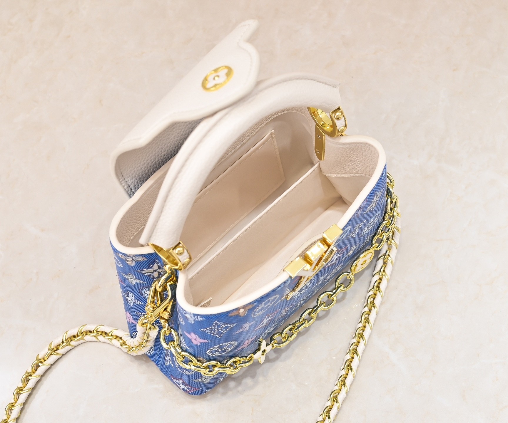 【LOUIS VUITTON旗艦店】ルイヴィトン CAPUCINES ハンドバッグ M12947