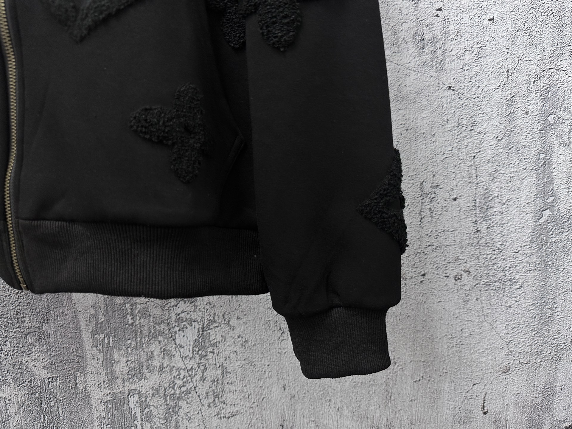 【LOUIS VUITTON旗艦店】ルイヴィトン パーカー 男女兼用 ご好評に付き再入荷！