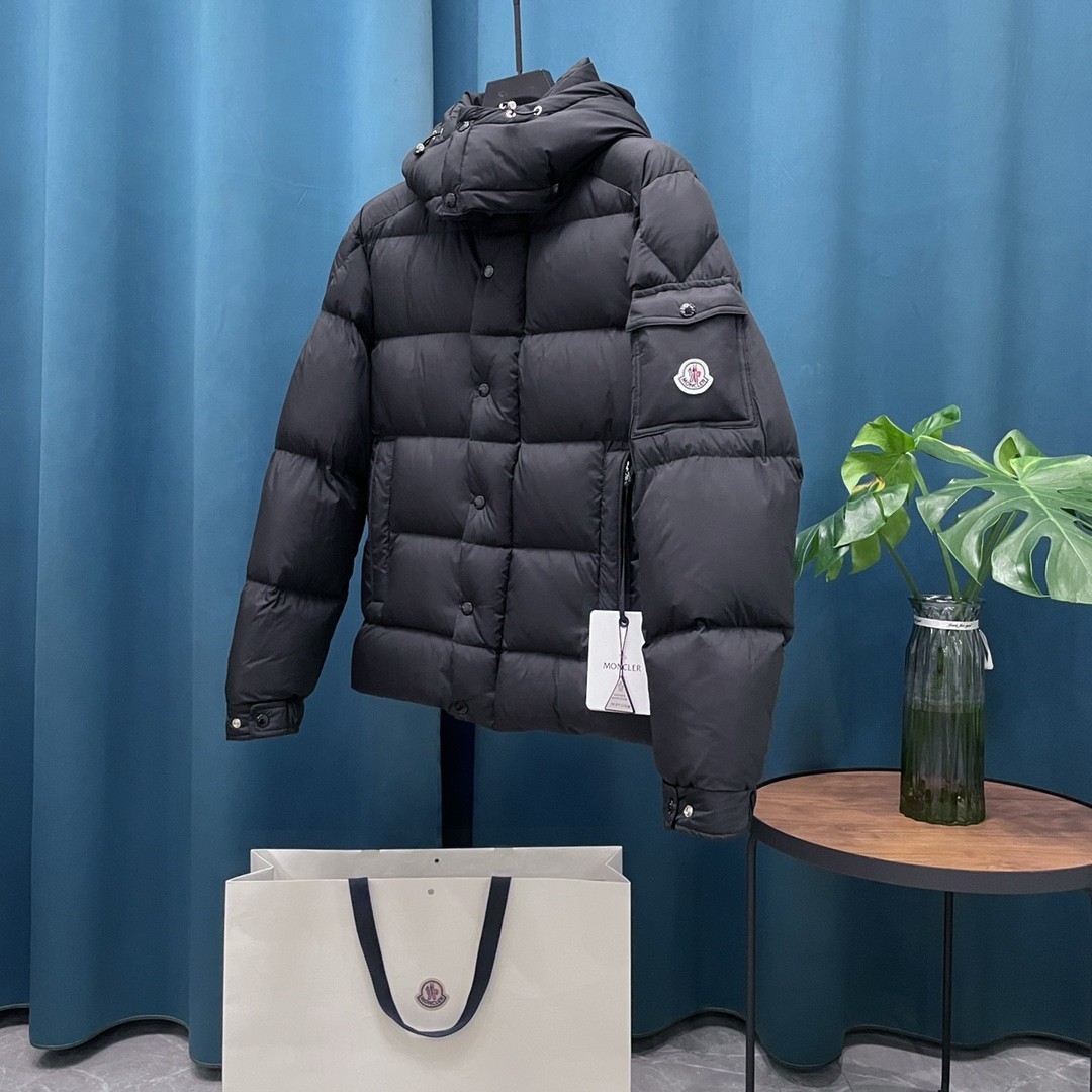【MONCLER 公式旗艦店】モンクレール ダウンジャケット ご好評に付き再入荷！