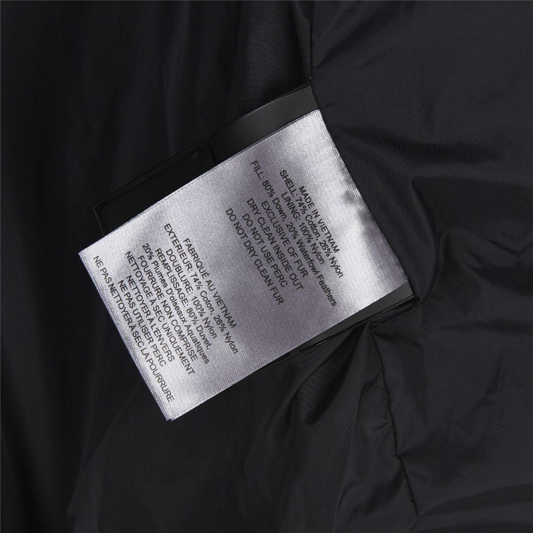 【MOOSE KNUCKLES 公式旗艦店】ダウンベスト ご好評に付き再入荷！