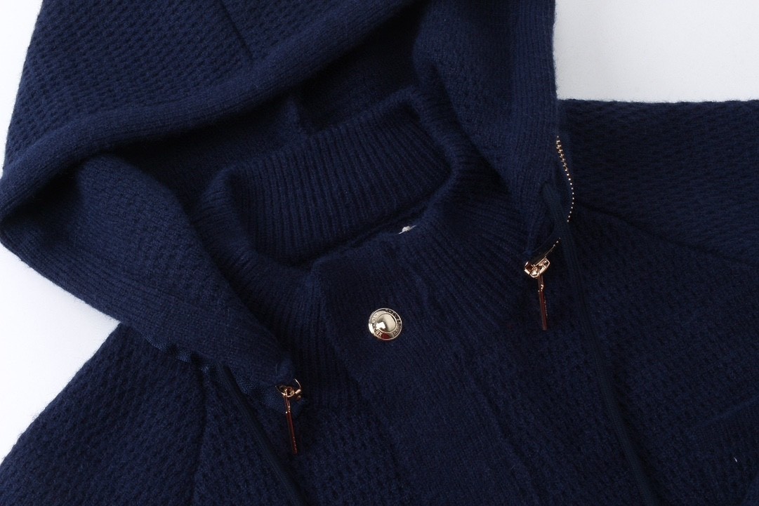 【THOM BROWNE旗艦店】 ジャケット ご好評に付き再入荷！