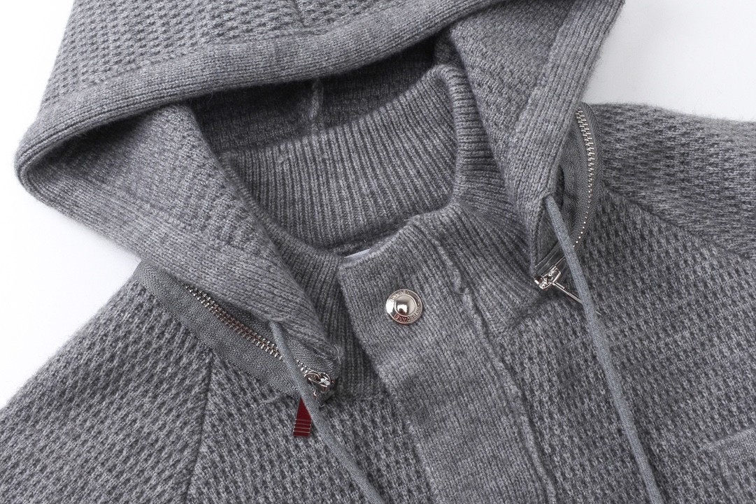 【THOM BROWNE旗艦店】 ジャケット ご好評に付き再入荷！