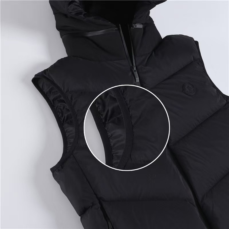 【MONCLER旗艦店】（モンクレール）ダウンベスト ご好評に付き再入荷！