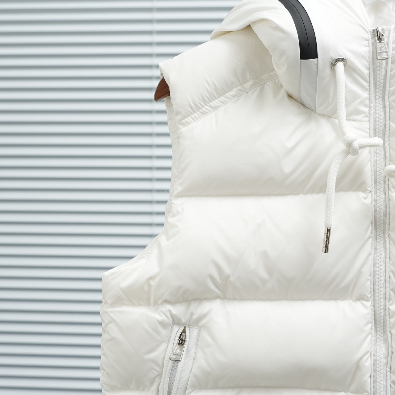 【人気】MONCLER モンクレール Cardamine ジレ ベスト ダウンベスト