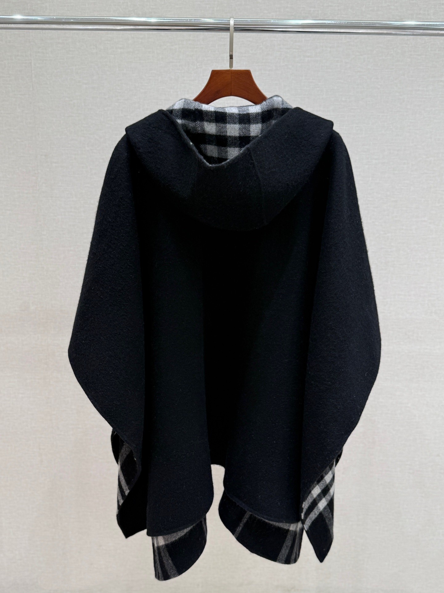 【BURBERRY旗艦店】バーバリー カシミアショール ご好評に付き再入荷！