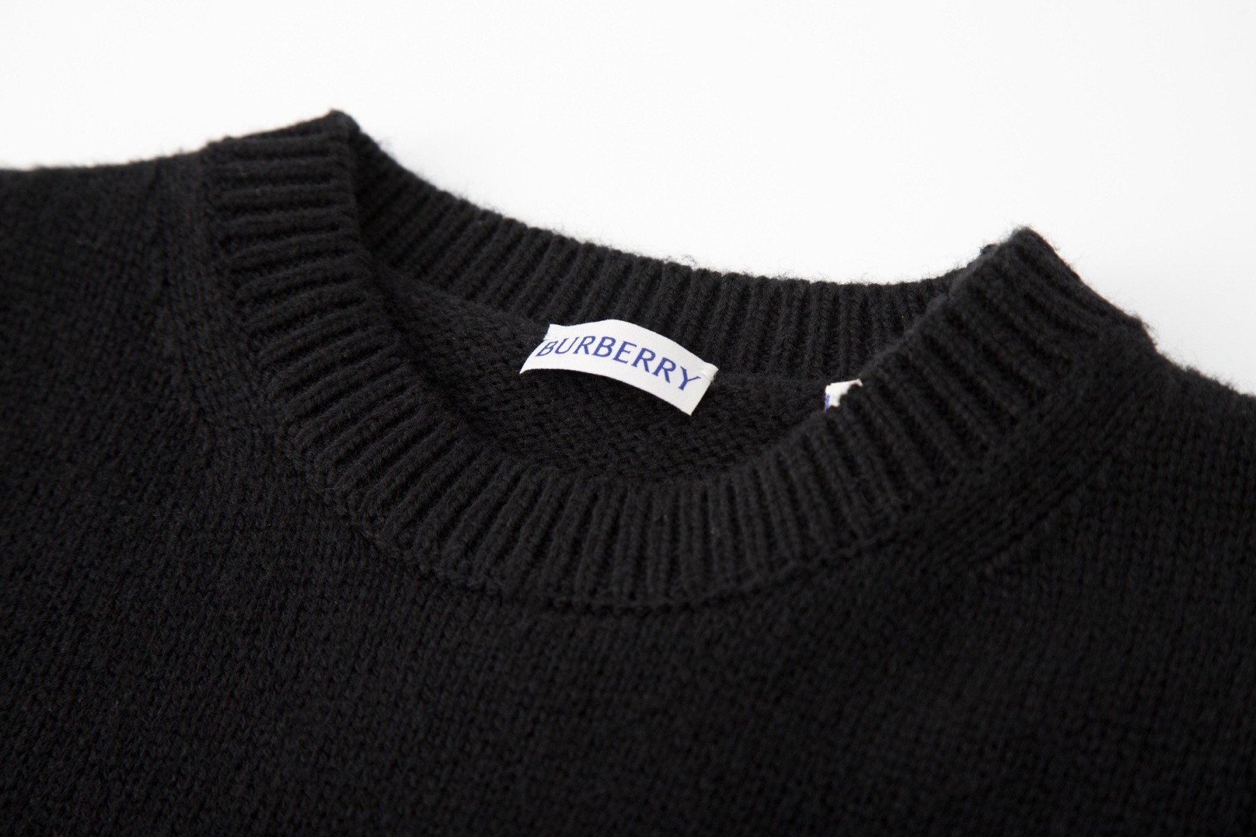 【BURBERRY旗艦店】バーバリー セーター 男女兼用 ご好評に付き再入荷！