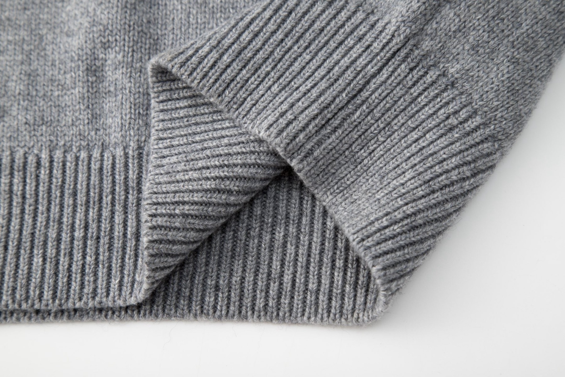 【BURBERRY旗艦店】バーバリー セーター 男女兼用 ご好評に付き再入荷！