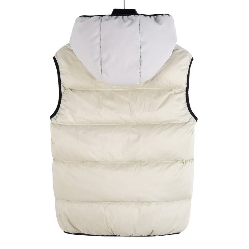 【MONCLER旗艦店】（モンクレール）ダウンベスト ご好評に付き再入荷！