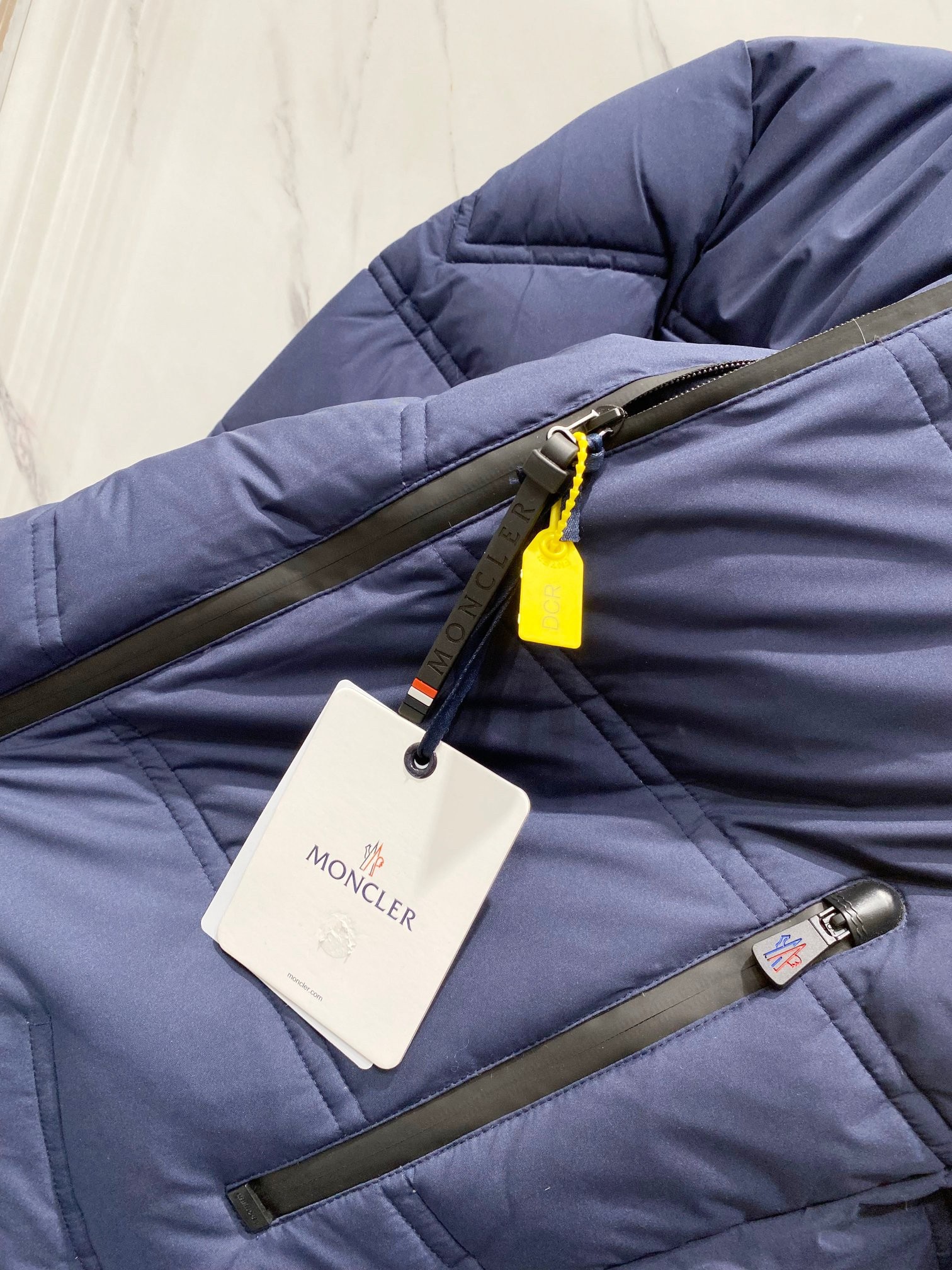 【MONCLER】モンクレール 2025 新しいコットンコート超ホット刺繍炎フード付きジャケット 男女兼用