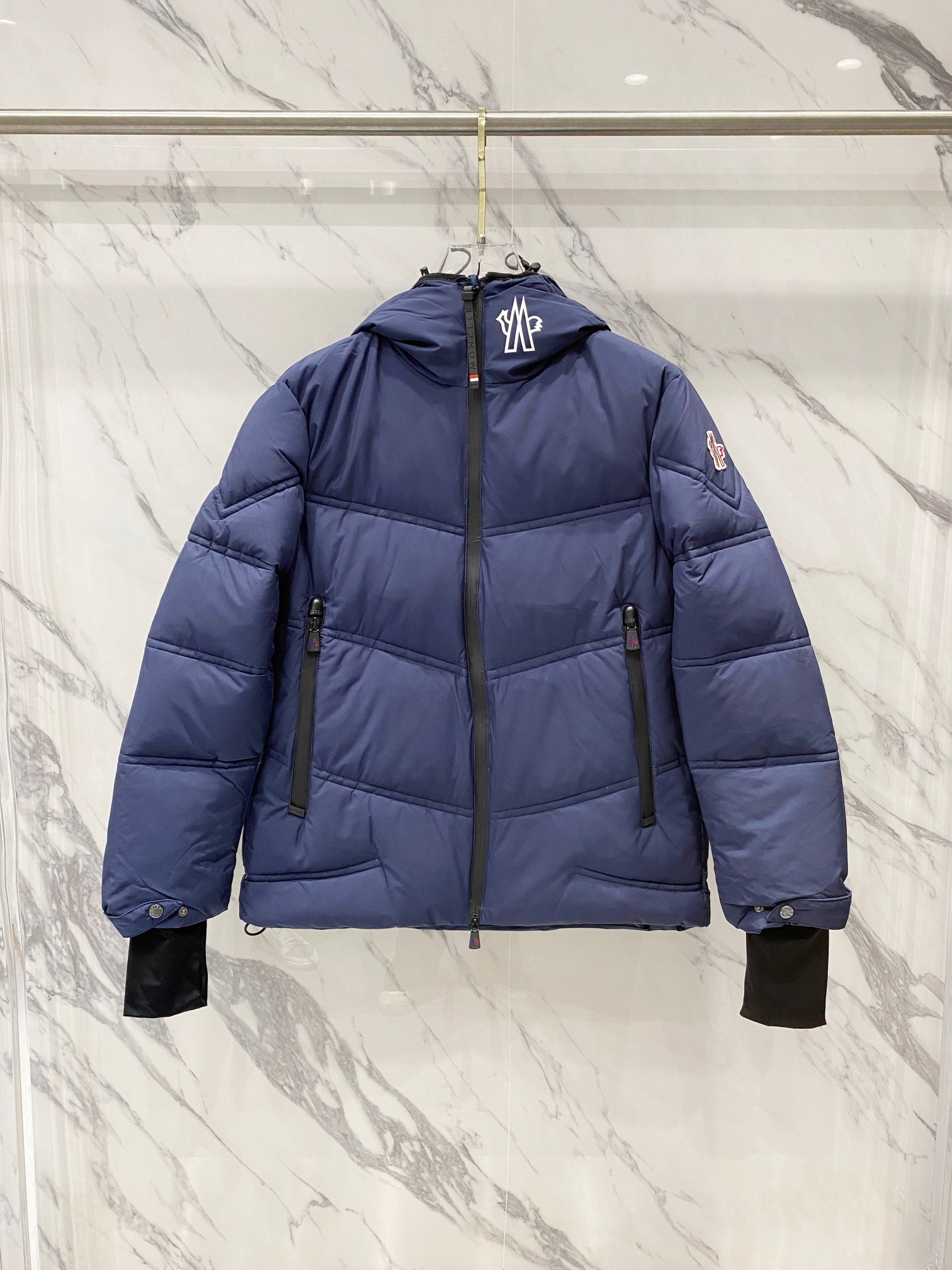【MONCLER】モンクレール 2025 新しいコットンコート超ホット刺繍炎フード付きジャケット 男女兼用