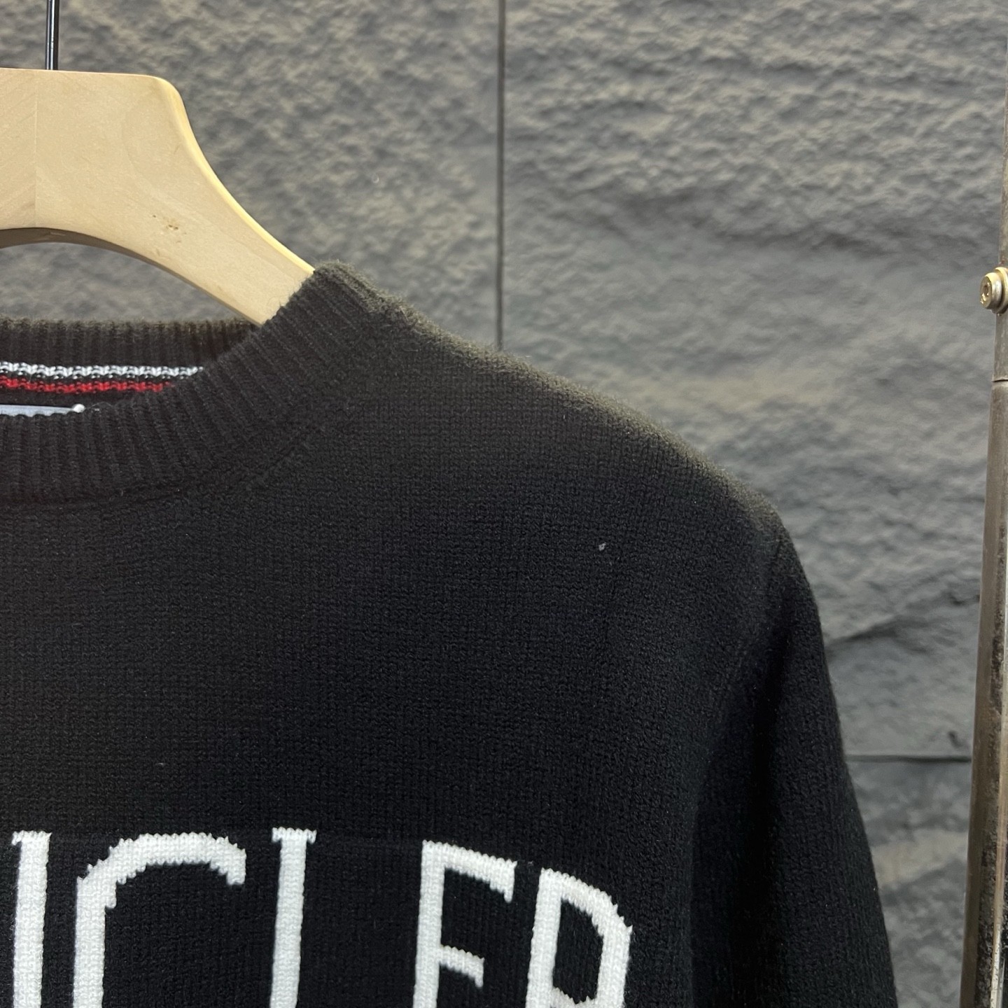 【MONCLER旗艦店】モンクレール セーター ご好評に付き再入荷！