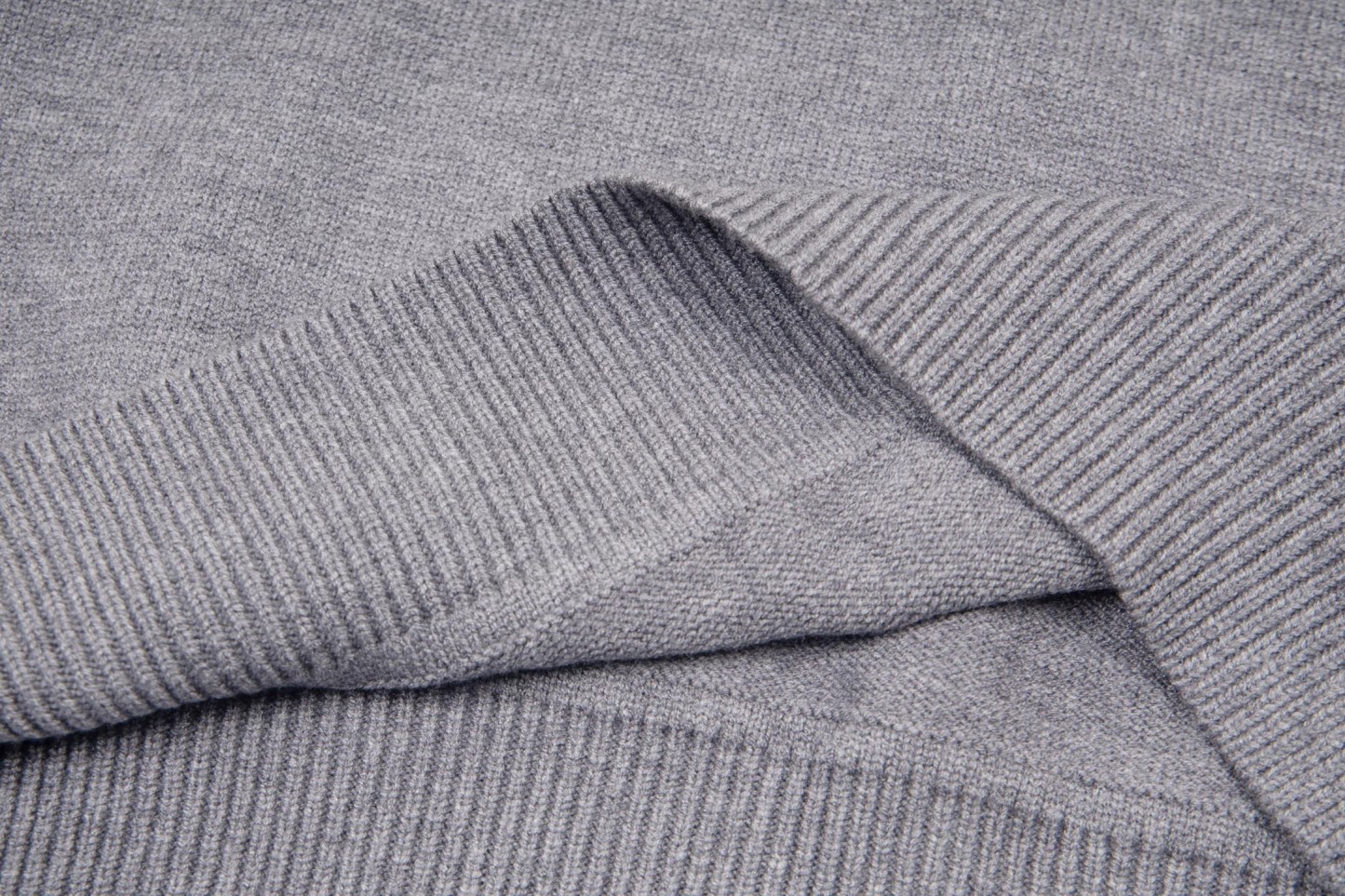 【MONCLER旗艦店】モンクレール セーター ご好評に付き再入荷！