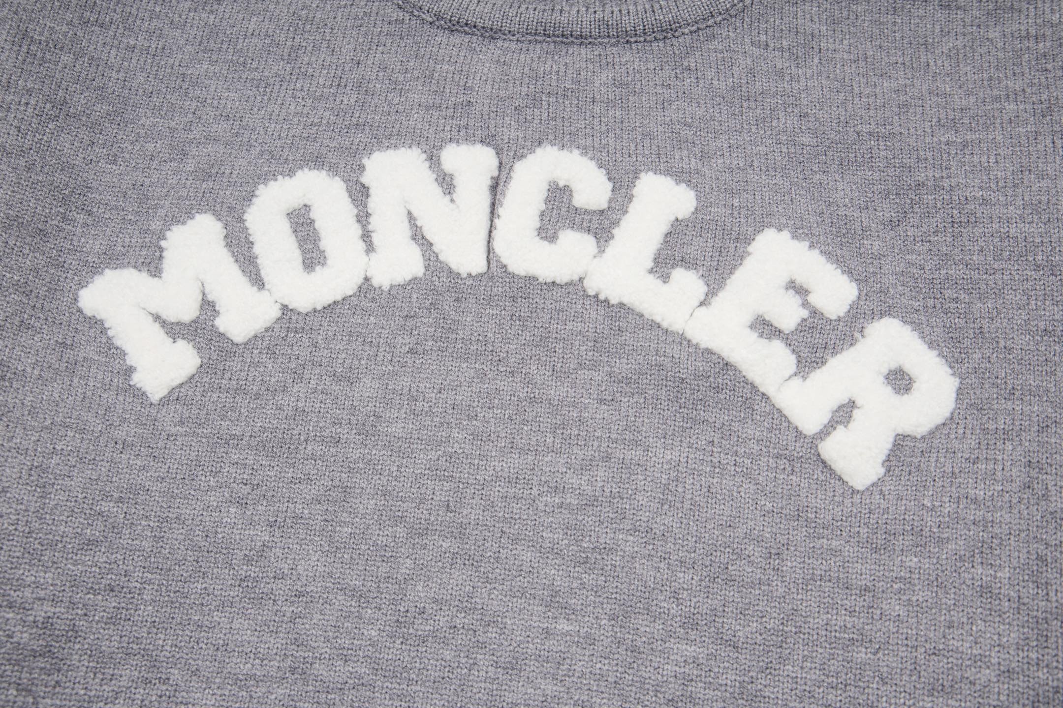 【MONCLER旗艦店】モンクレール セーター ご好評に付き再入荷！