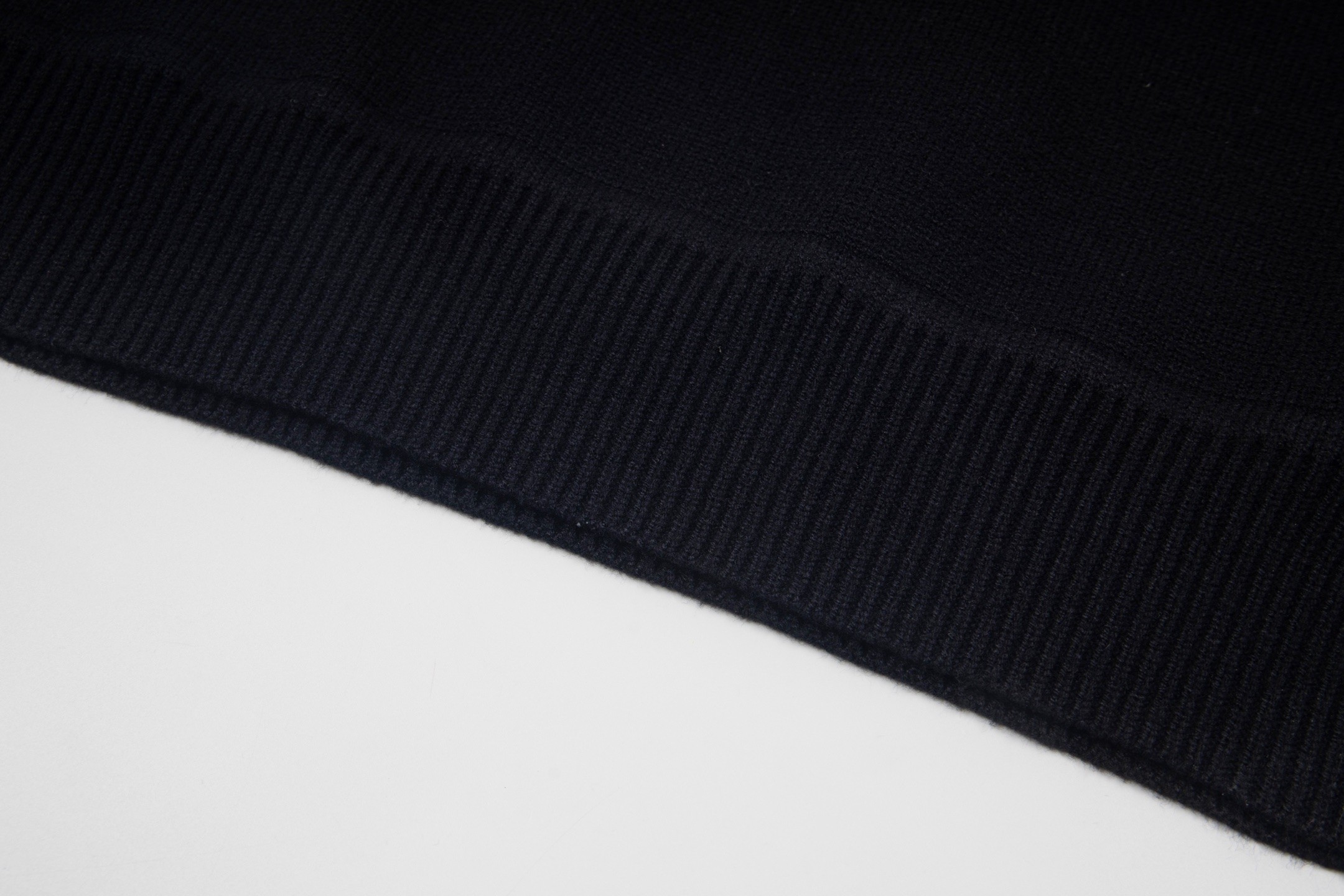 【MONCLER旗艦店】モンクレール セーター ご好評に付き再入荷！