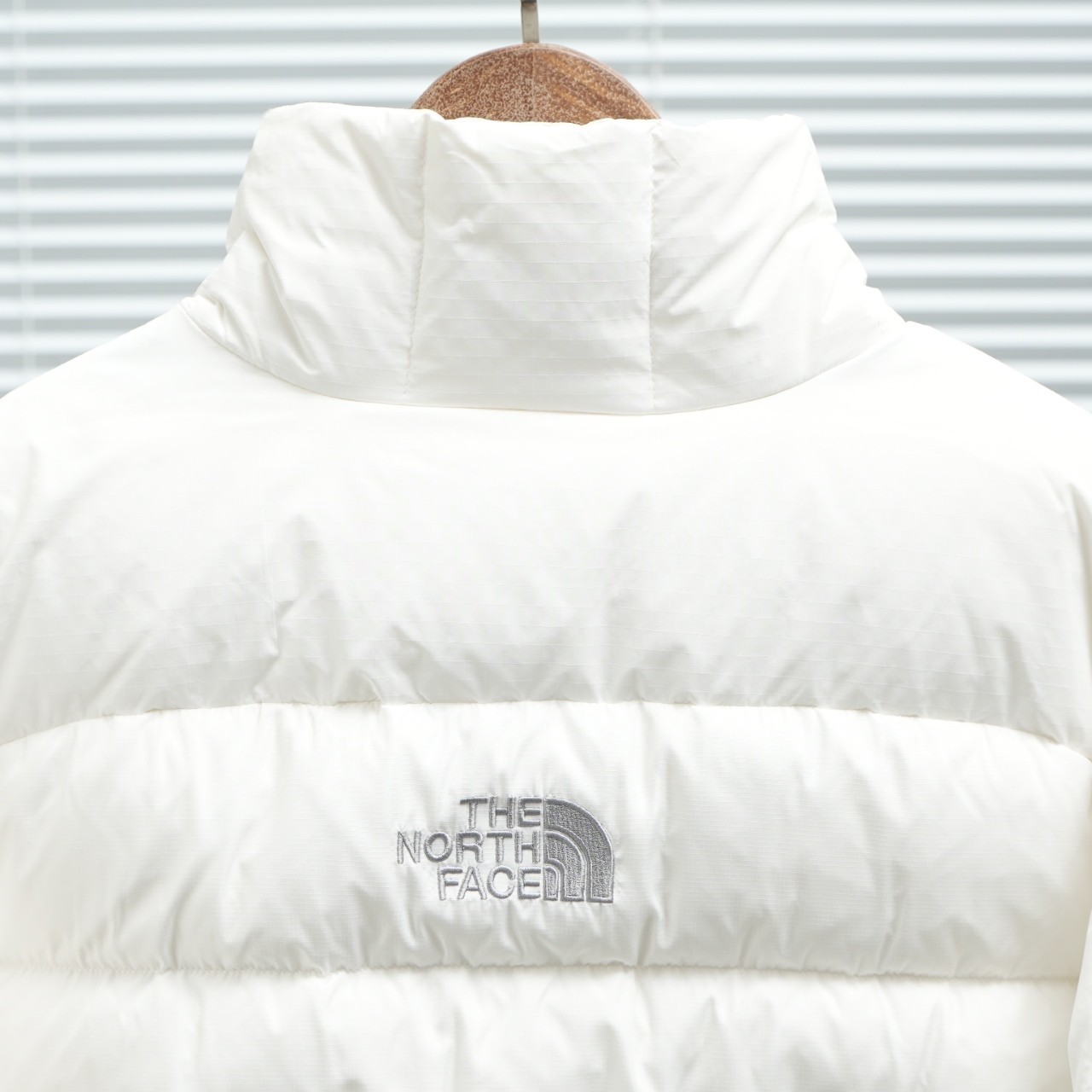 【The North Face 公式 旗艦店】女性用ダウンジャケット ご好評に付き再入荷！