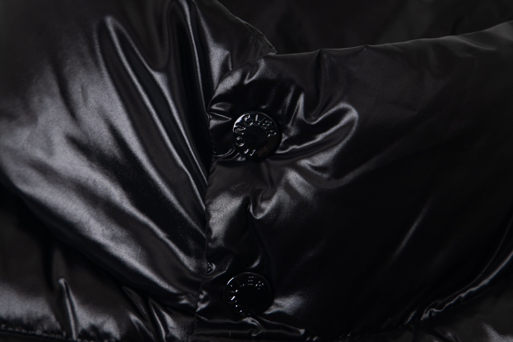 【人気】MONCLER モンクレール  ダウンベスト ご好評に付き再入荷！