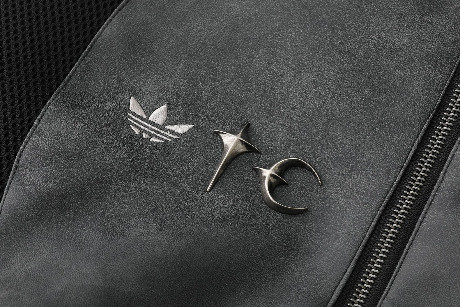 【THUG CLUB x ORIGINALS】ジャケット 男女兼用 ご好評に付き再入荷！