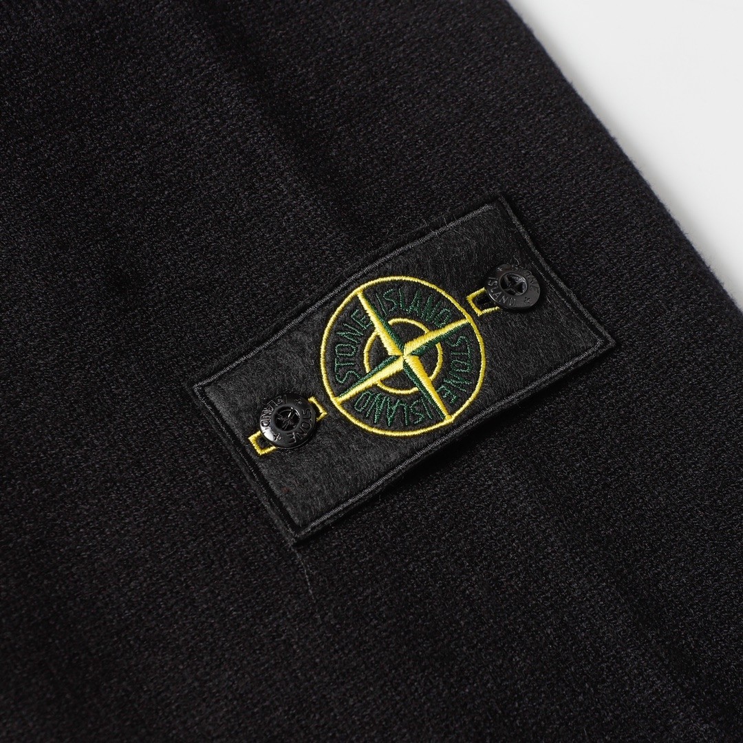 【STONE ISLAND旗艦店】 セーター 男女兼用 ご好評に付き再入荷！