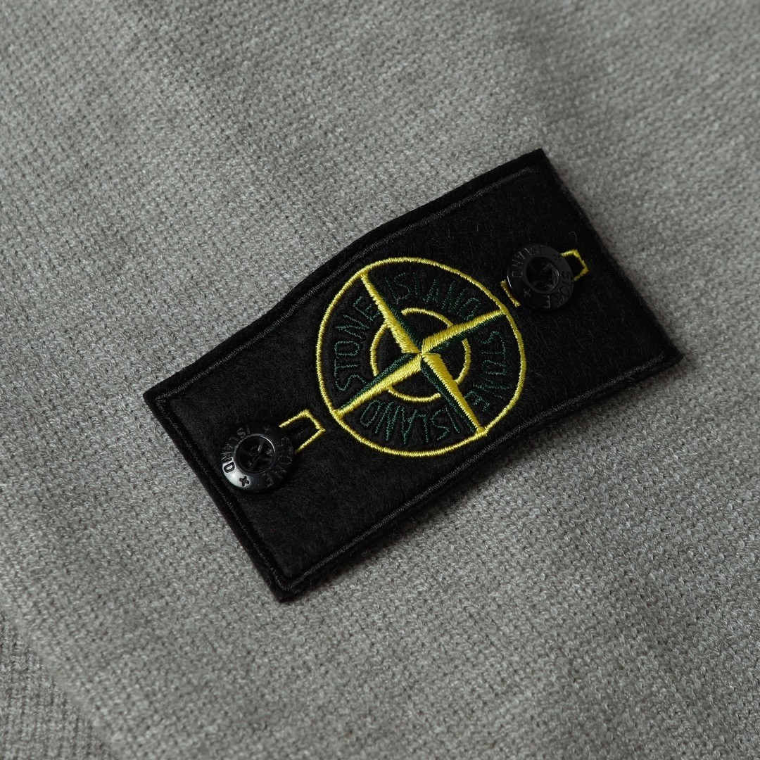 【STONE ISLAND旗艦店】 セーター 男女兼用 ご好評に付き再入荷！