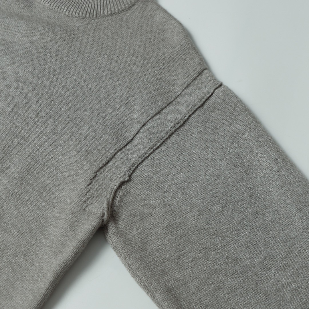 【STONE ISLAND旗艦店】 セーター 男女兼用 ご好評に付き再入荷！