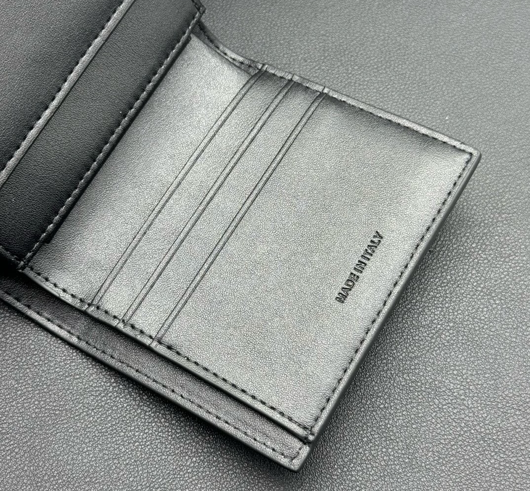 CELINE セリーヌ 凱旋門トリフォールド財布 10.5*9*3cm