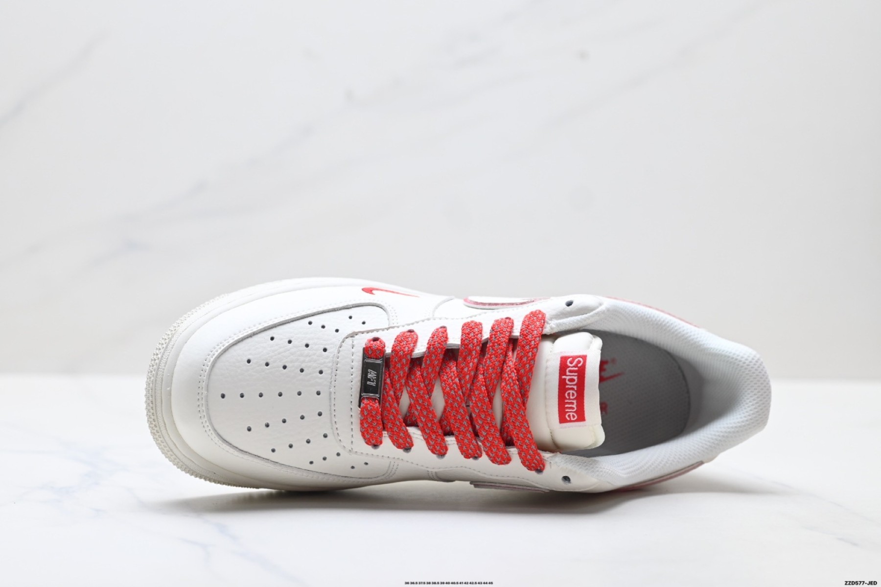 Nike Air Force 1 Low x Supreme カジュアルシューズ