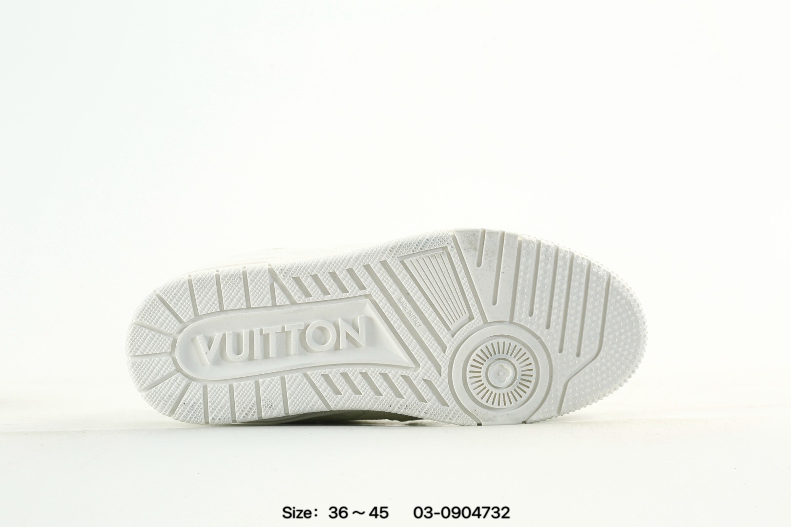 LOUIS VUITTON ルイヴィトン LV TRAINER スニーカー