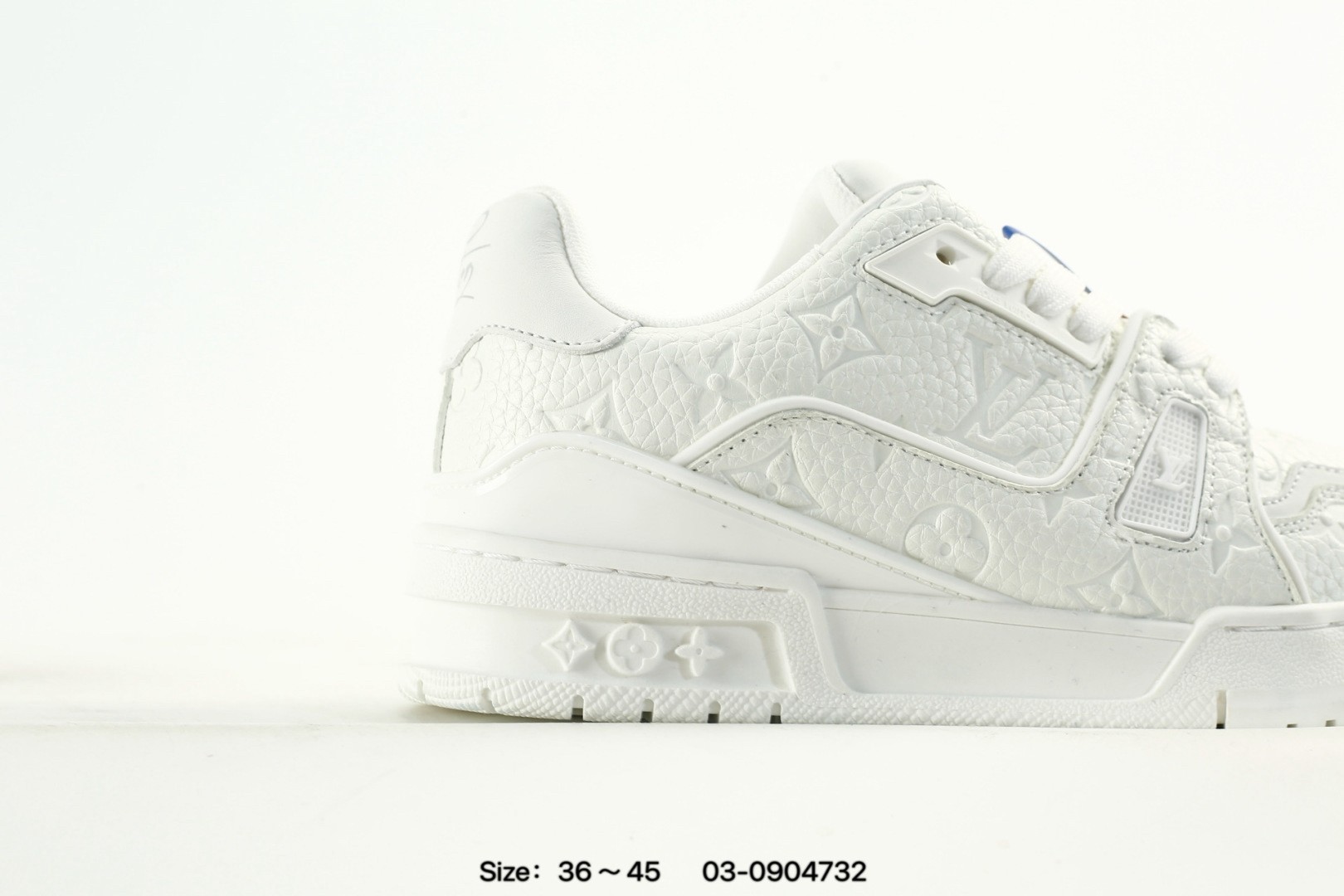 LOUIS VUITTON ルイヴィトン LV TRAINER スニーカー