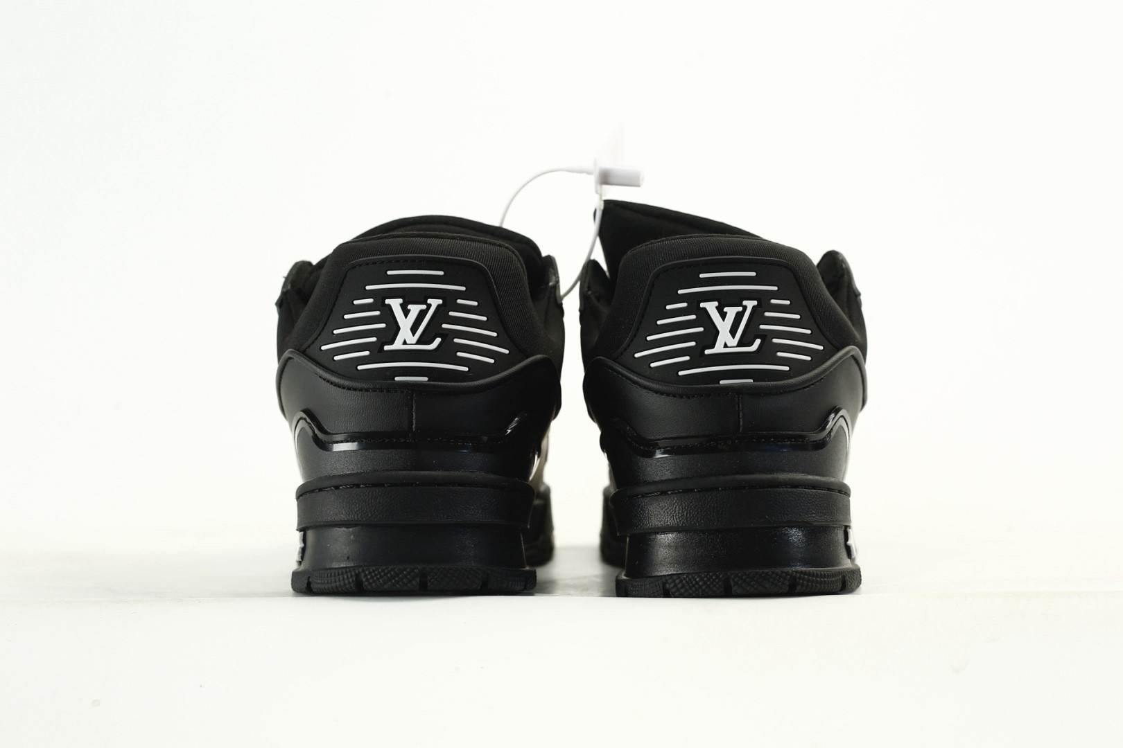 LOUIS VUITTON ルイヴィトン LV TRAINER SNEAKER LOW スニーカー