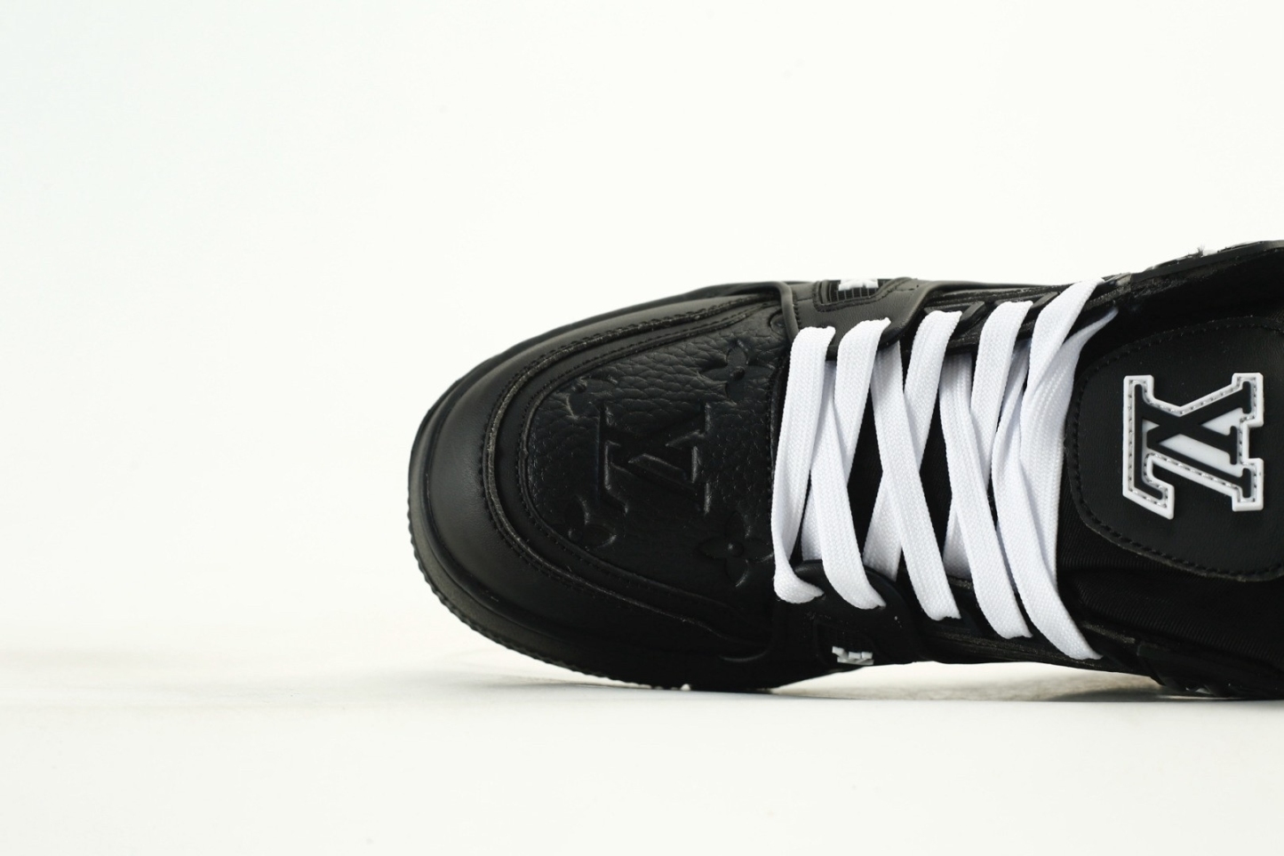 LOUIS VUITTON ルイヴィトン LV TRAINER SNEAKER LOW スニーカー