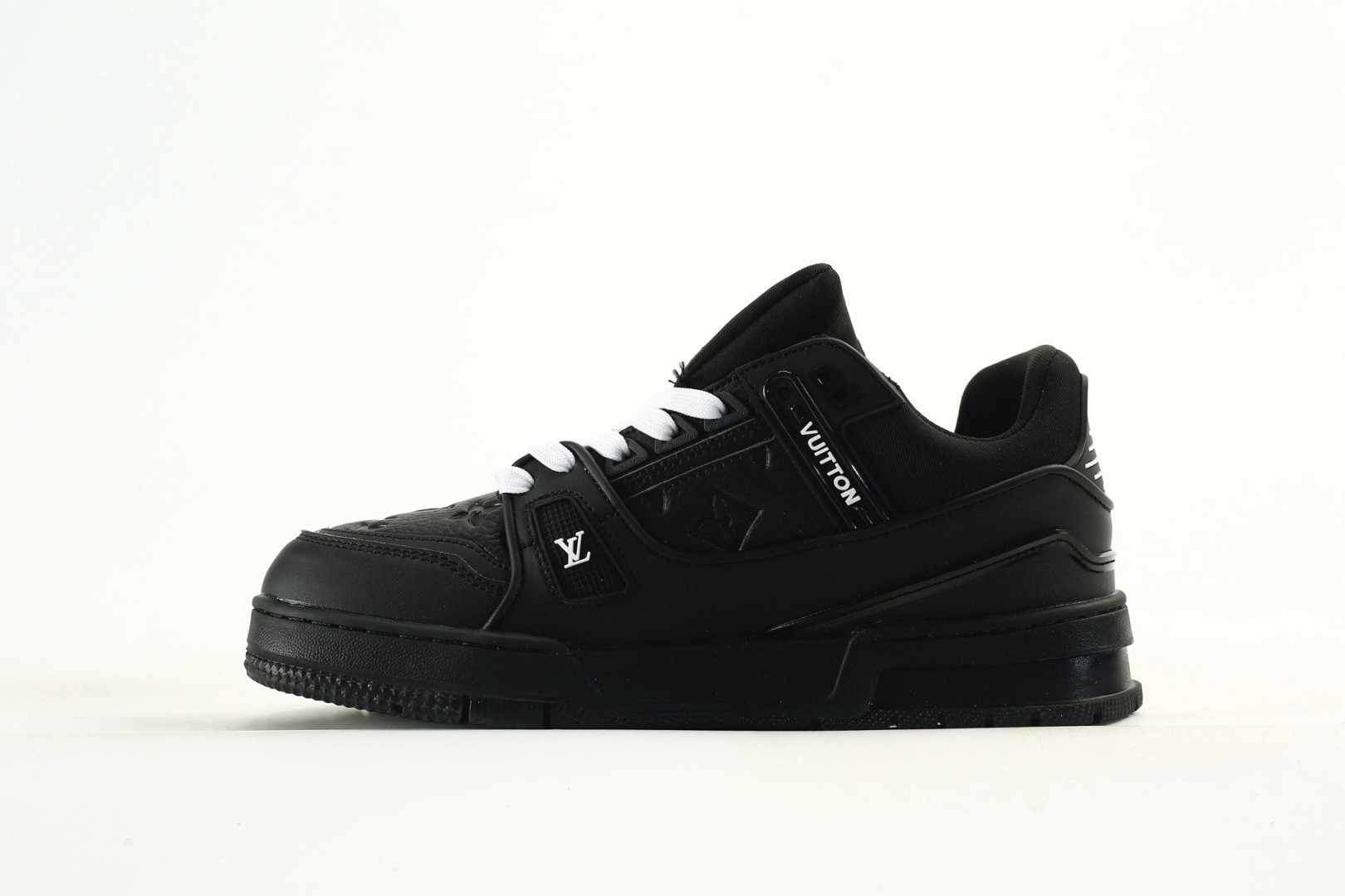 LOUIS VUITTON ルイヴィトン LV TRAINER SNEAKER LOW スニーカー