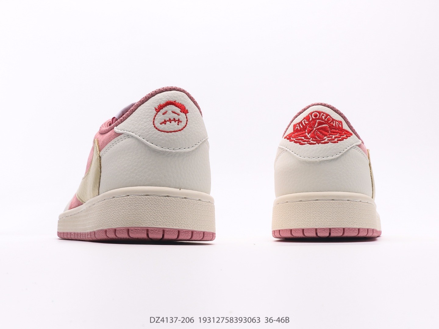 Travis Scott × Nike Air Jordan 1 Low OG SP 
